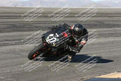 media/Jan-16-2026-CVMA Friday Practice (Fri) [[6f2bf47531]]/5-Racer 4-Trackday1/Session 2 (Bowl)/